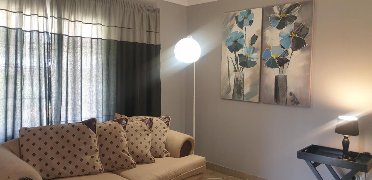 Anna Boeremeisie Guesthouse 베노니 외부 사진