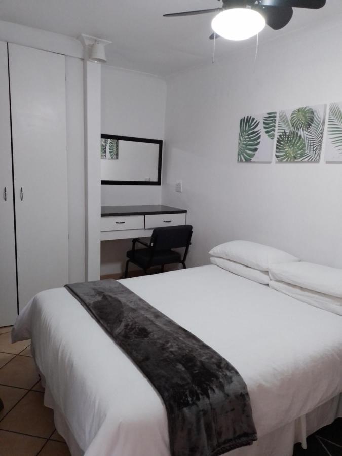 Anna Boeremeisie Guesthouse 베노니 외부 사진